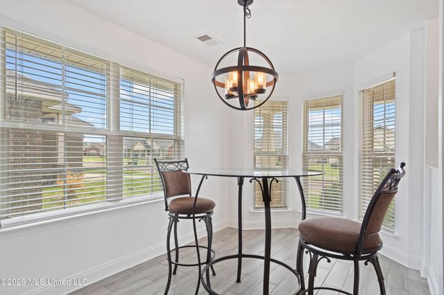 8898 Kathryn Grace Drive, Southaven, MS 38671