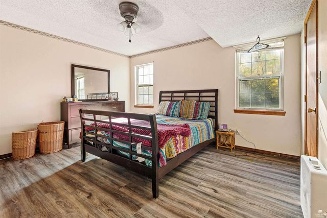 819 Mission Avenue, Manhattan, KS 66502