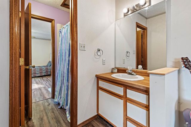 819 Mission Avenue, Manhattan, KS 66502