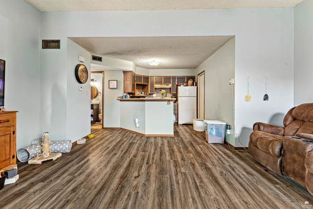 819 Mission Avenue, Manhattan, KS 66502