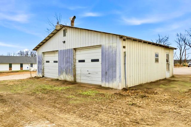 517 Myrtle Street, Monett, MO 65708