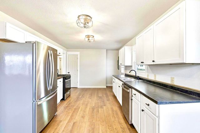 517 Myrtle Street, Monett, MO 65708