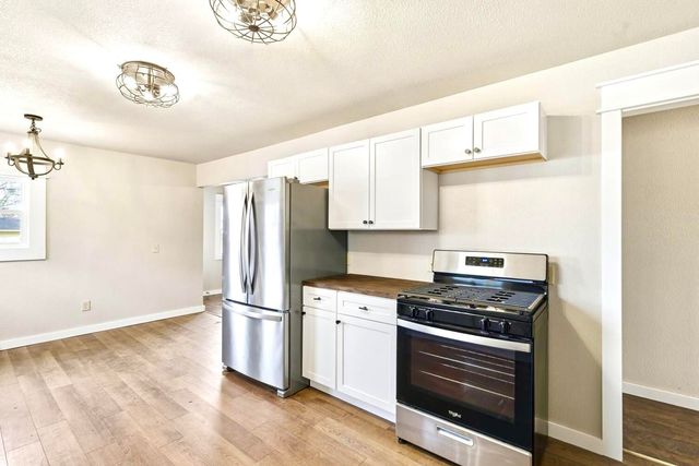 517 Myrtle Street, Monett, MO 65708