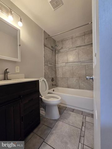 712 MANSFIELD RD, Baltimore, MD 21221