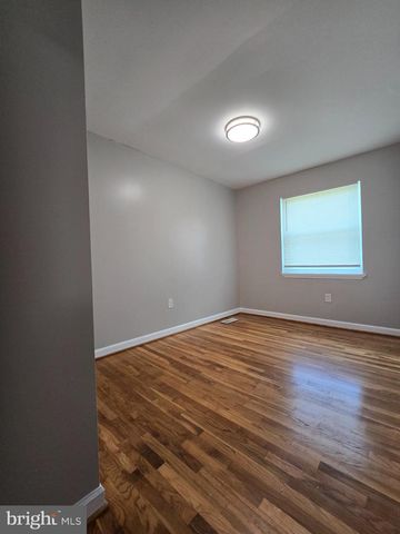 712 MANSFIELD RD, Baltimore, MD 21221
