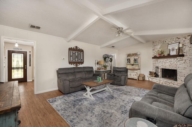 10194 Creek Bend Dr, Tyler, TX 75707