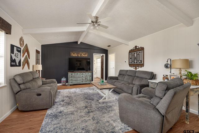 10194 Creek Bend Dr, Tyler, TX 75707