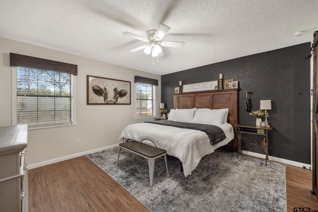 10194 Creek Bend Dr, Tyler, TX 75707