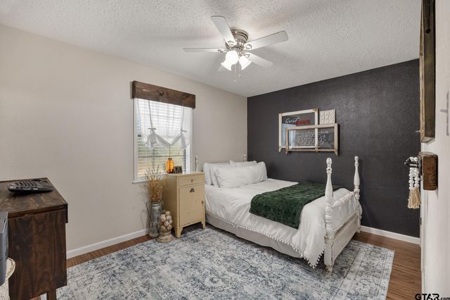 10194 Creek Bend Dr, Tyler, TX 75707