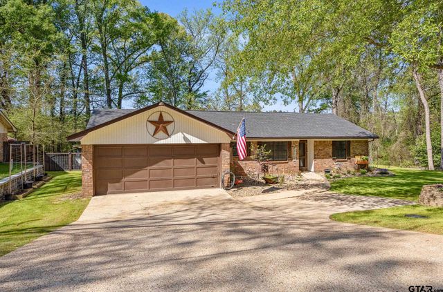 10194 Creek Bend Dr, Tyler, TX 75707