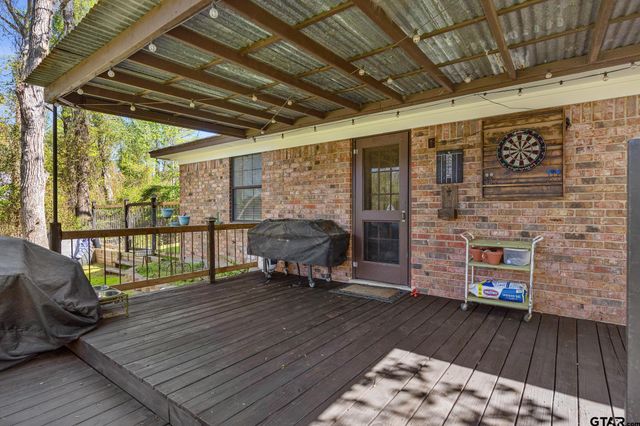 10194 Creek Bend Dr, Tyler, TX 75707