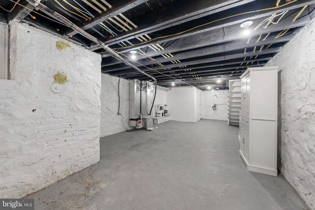 2320 W LEXINGTON ST, Baltimore, MD 21223
