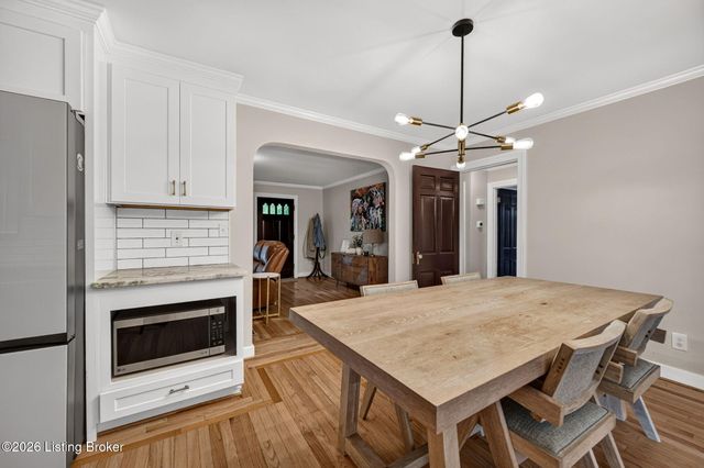 3104 Eagle Pass, Louisville, KY 40213
