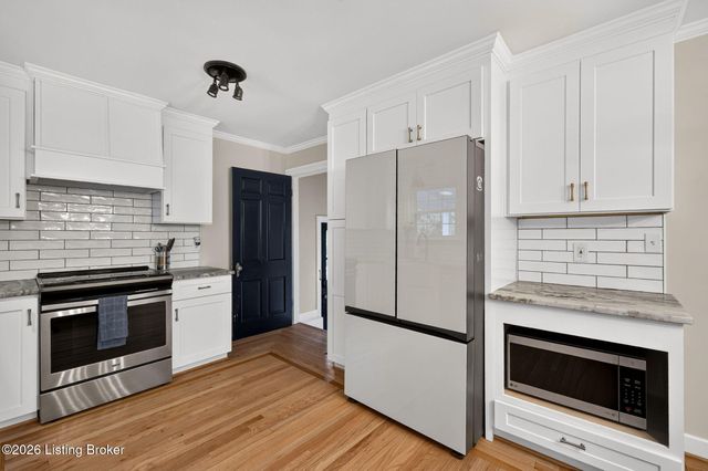 3104 Eagle Pass, Louisville, KY 40213