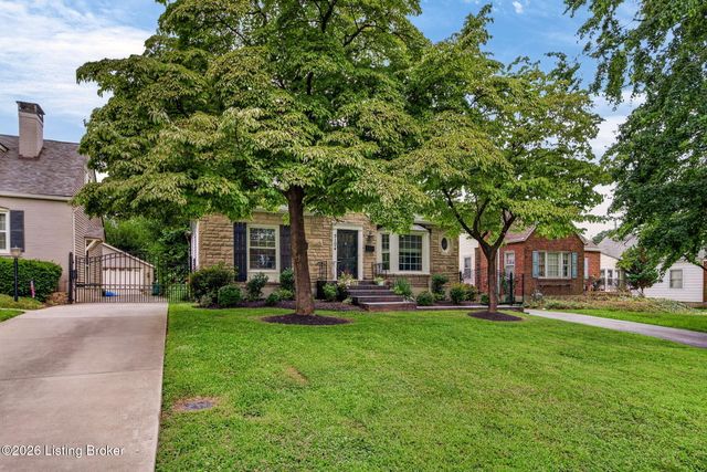 3104 Eagle Pass, Louisville, KY 40213