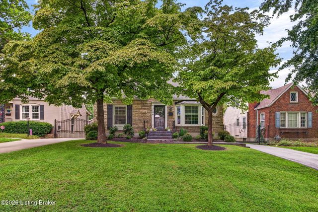 3104 Eagle Pass, Louisville, KY 40213