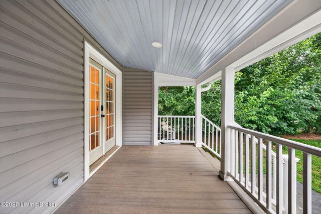 3104 Eagle Pass, Louisville, KY 40213