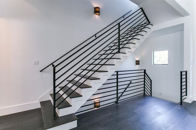 317 E 2nd Street, Houston, TX 77007