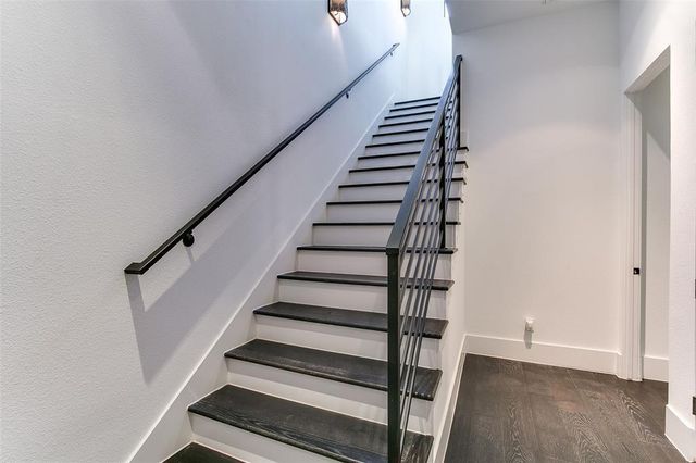 317 E 2nd Street, Houston, TX 77007