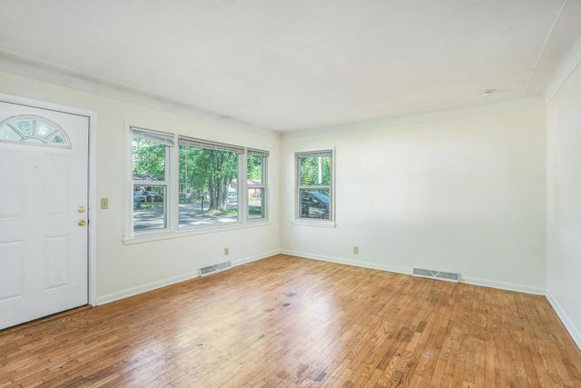 1315 Sutherland Avenue, Kalamazoo, MI 49006