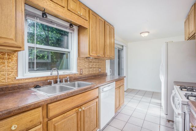 1315 Sutherland Avenue, Kalamazoo, MI 49006