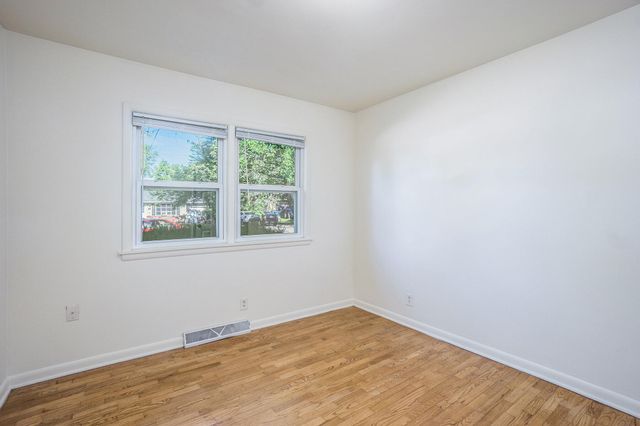 1315 Sutherland Avenue, Kalamazoo, MI 49006