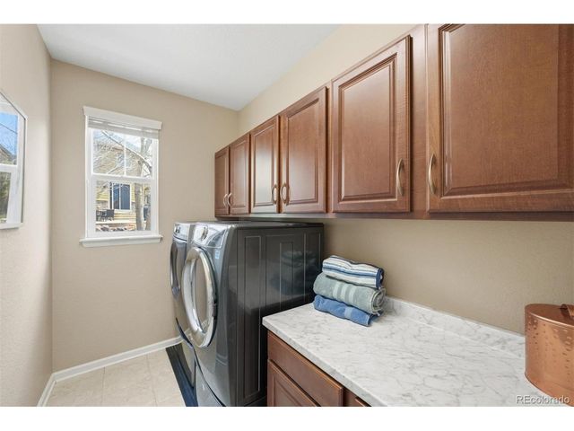 25690 E Hoover Pl, Aurora, CO 80016