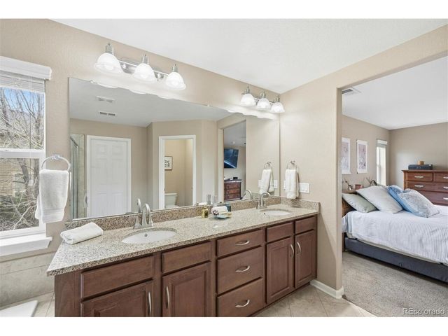 25690 E Hoover Pl, Aurora, CO 80016