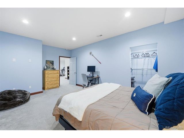 25690 E Hoover Pl, Aurora, CO 80016