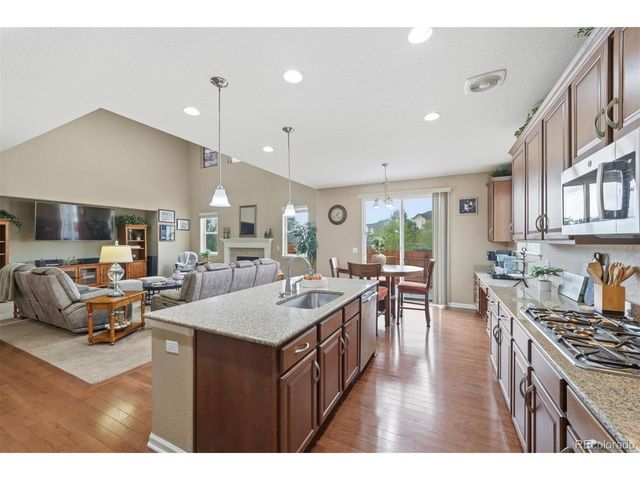 25690 E Hoover Pl, Aurora, CO 80016