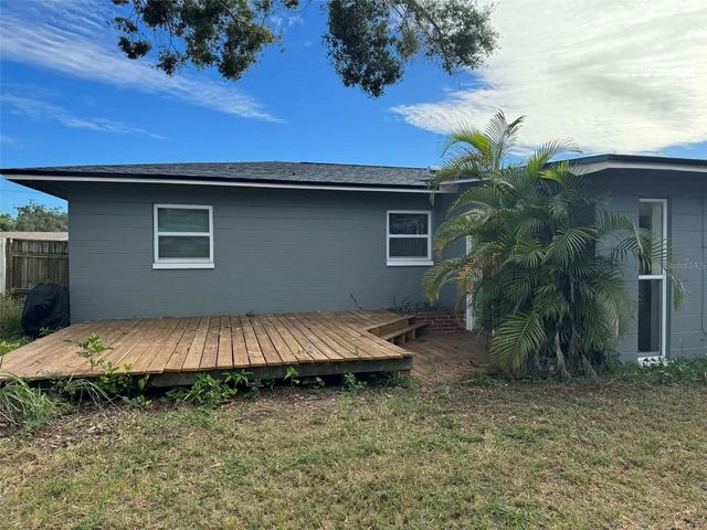 4351 37TH AVENUE N, St Petersburg, FL 33713