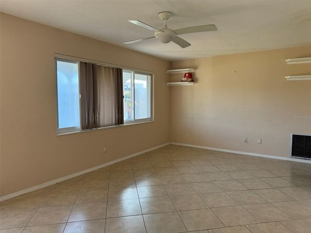 4351 37TH AVENUE N, St Petersburg, FL 33713