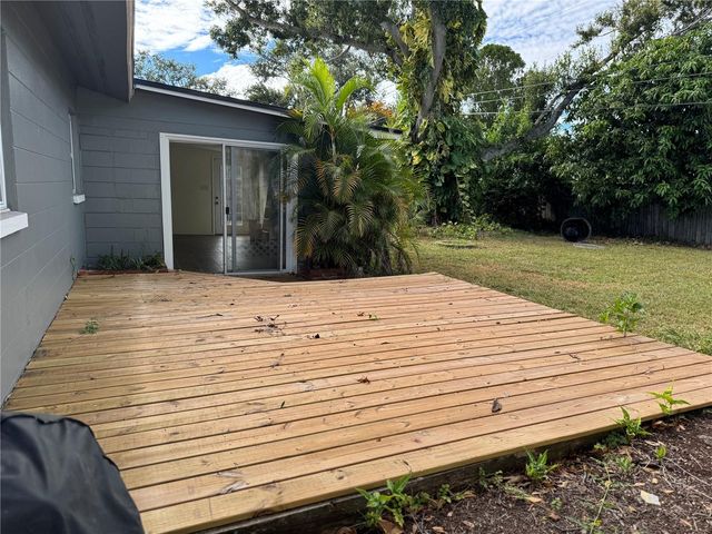 4351 37TH AVENUE N, St Petersburg, FL 33713