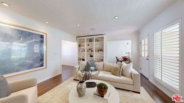 11350 Albata Street, Los Angeles, CA 90049