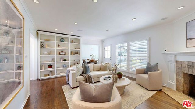 11350 Albata Street, Los Angeles, CA 90049