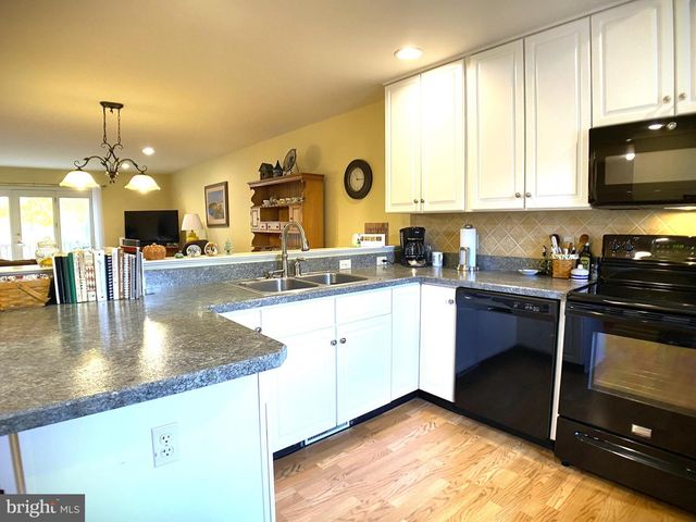 154 RIVER BEND PARK PARK, Lancaster, PA 17602