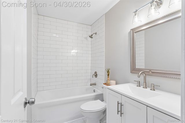 18490 Sumner, Redford Charter Township, MI 48240