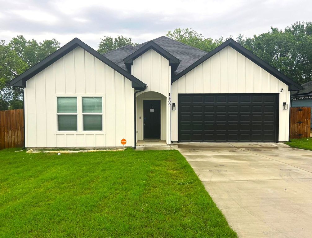 1409 Illinois Avenue, Fort Worth, TX 76104