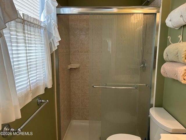 8 Lamb Road, Brick, NJ 08724