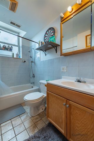 601 W 47th Street, Chicago, IL 60609