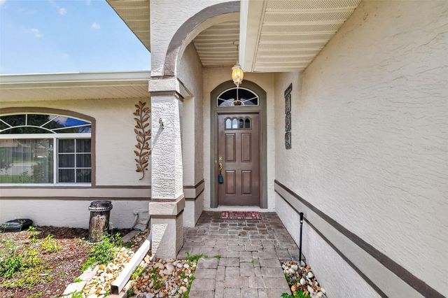 21526 KING HENRY AVENUE, Leesburg, FL 34748