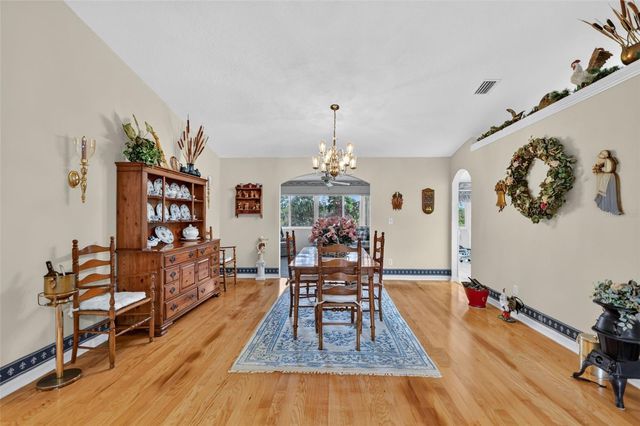 21526 KING HENRY AVENUE, Leesburg, FL 34748