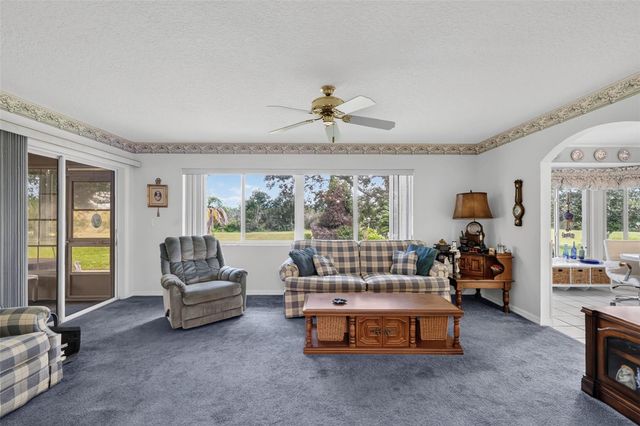 21526 KING HENRY AVENUE, Leesburg, FL 34748