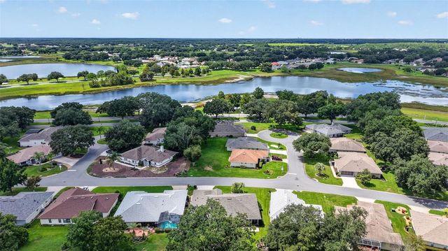 21526 KING HENRY AVENUE, Leesburg, FL 34748