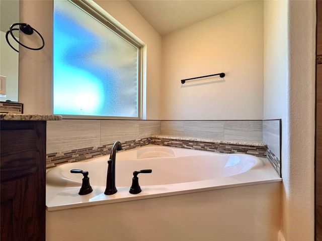 112 Savage CIR, Copperas Cove, TX 76522