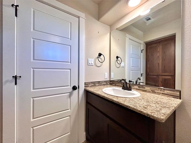 112 Savage CIR, Copperas Cove, TX 76522