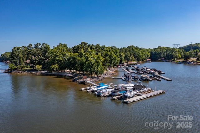 5040 Hermitage Court 210, Belmont, NC 28012