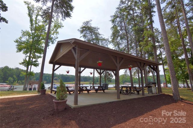 5040 Hermitage Court 210, Belmont, NC 28012