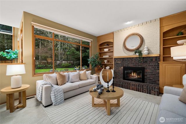 3611 262nd Avenue SE, Sammamish, WA 98075