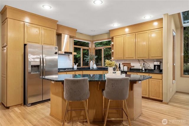 3611 262nd Avenue SE, Sammamish, WA 98075